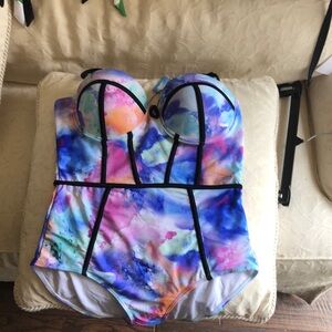 Retro bathing suit one piece, 44 but seems more like XL , fun colors womens